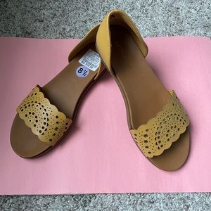 Stylish Andamio Sandals | Yellowish-Brown | Size 8.5 | Good Used Condition